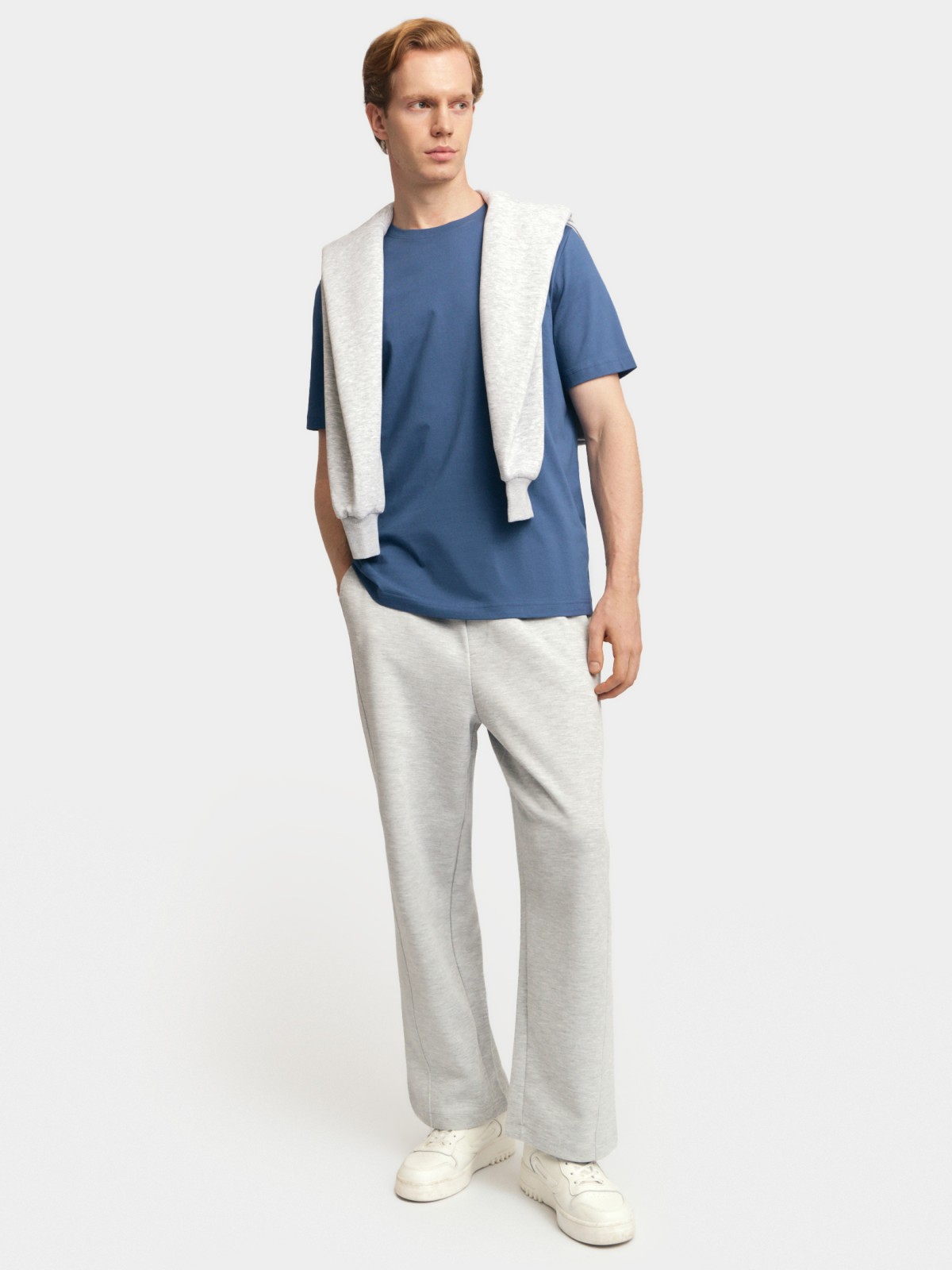 Однотонная футболка из хлопка