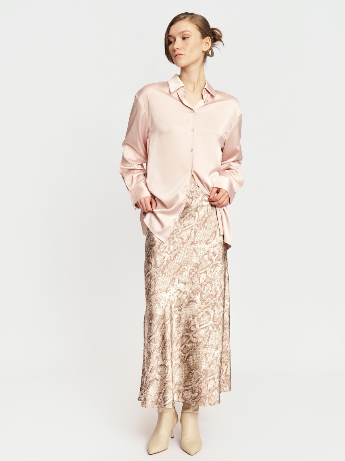 Атласная юбка миди на резинке с принтом