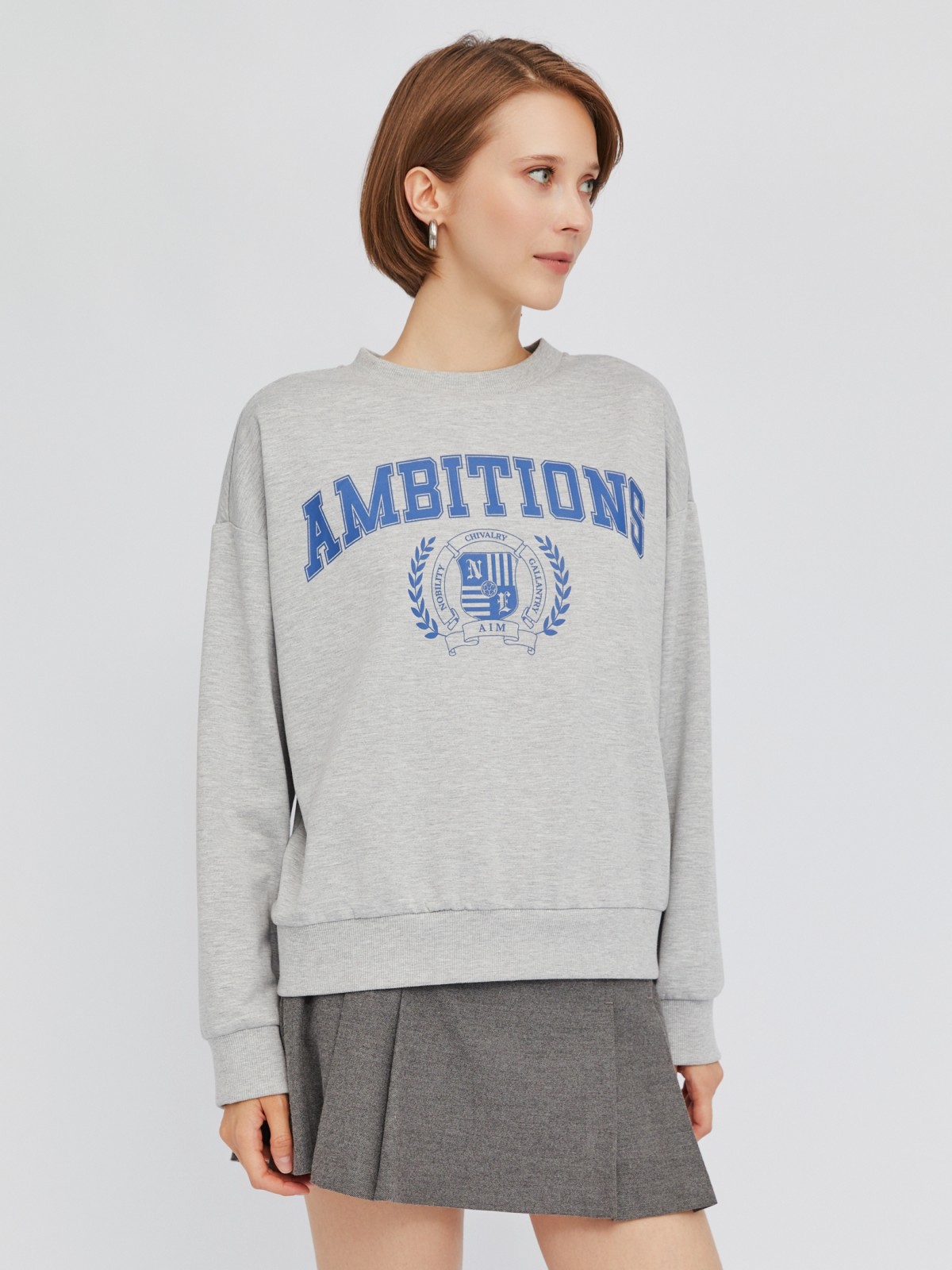 Утеплённый свитшот с принтом в колледж-стиле