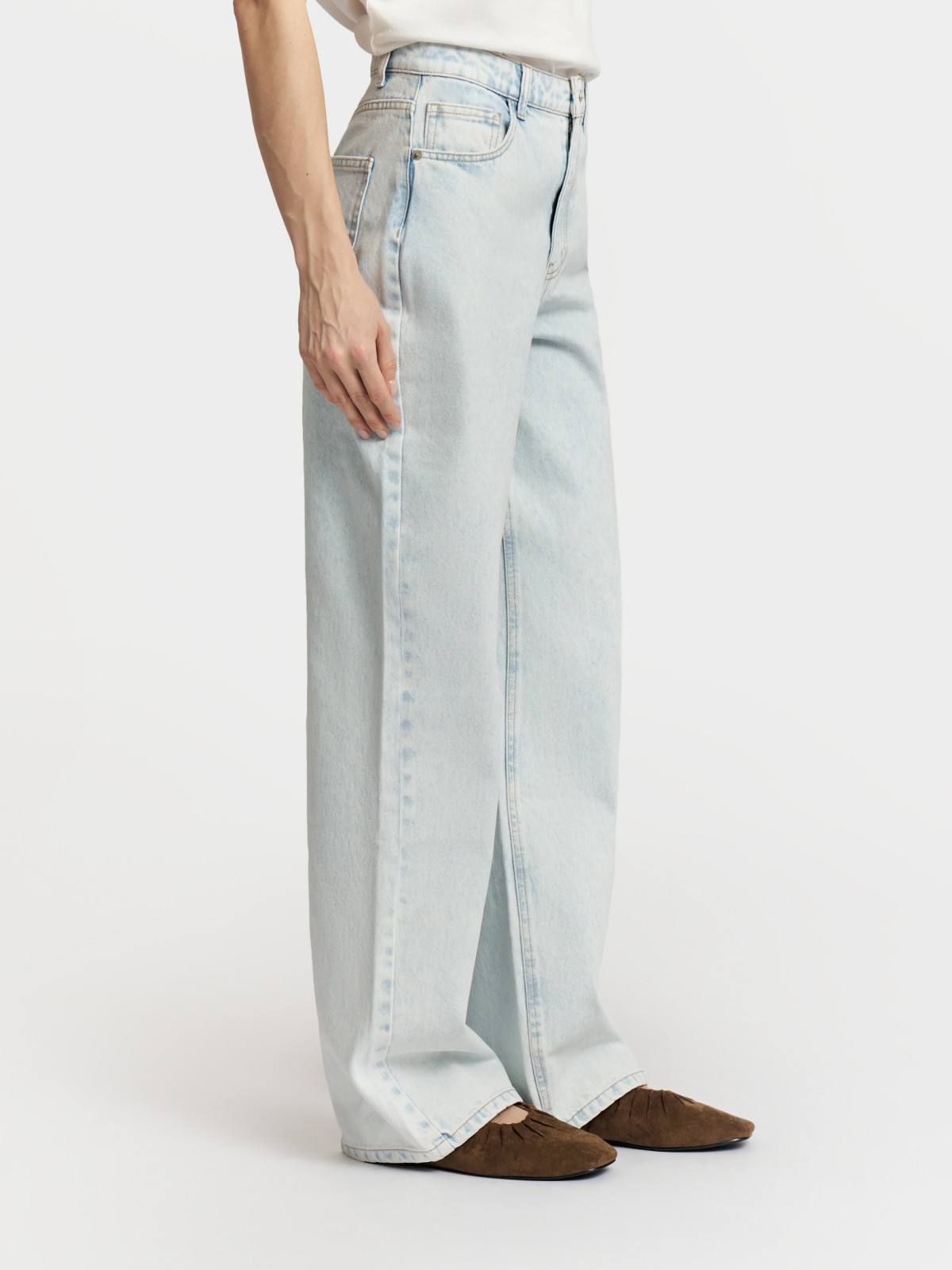 Джинсы прямого силуэта с высокой посадкой