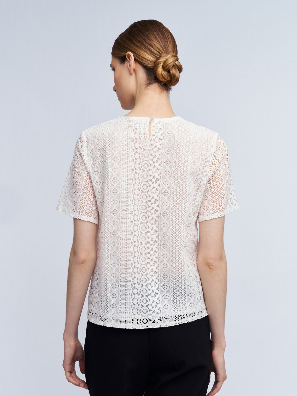 Кружевной топ-блузка с коротким рукавом