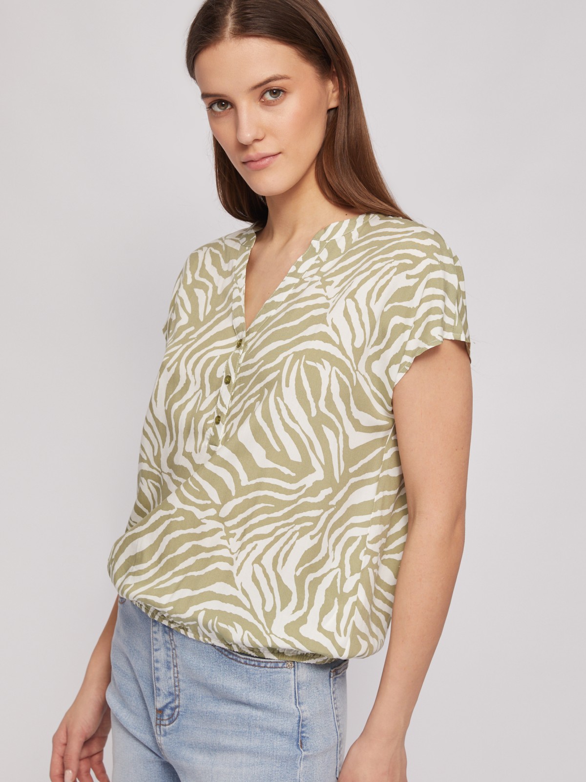 Блузка из вискозы на резинке с принтом в полоску