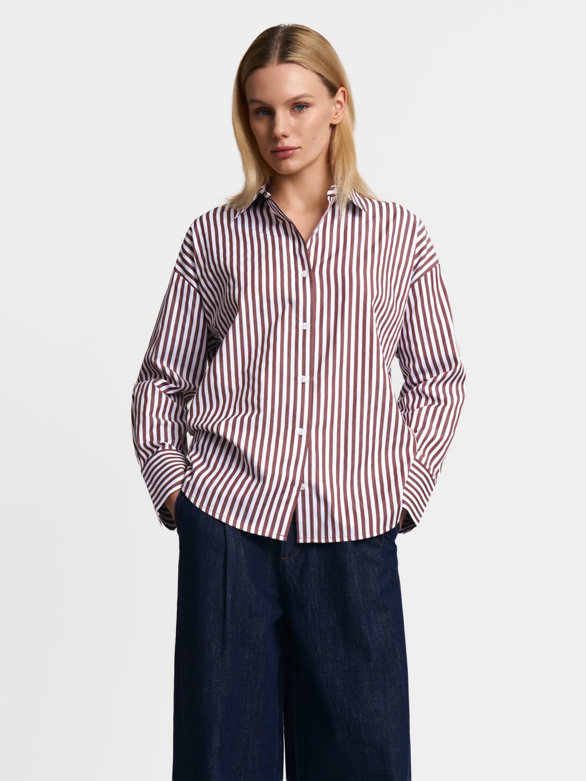 Рубашка оверсайз силуэта с узором в полоску