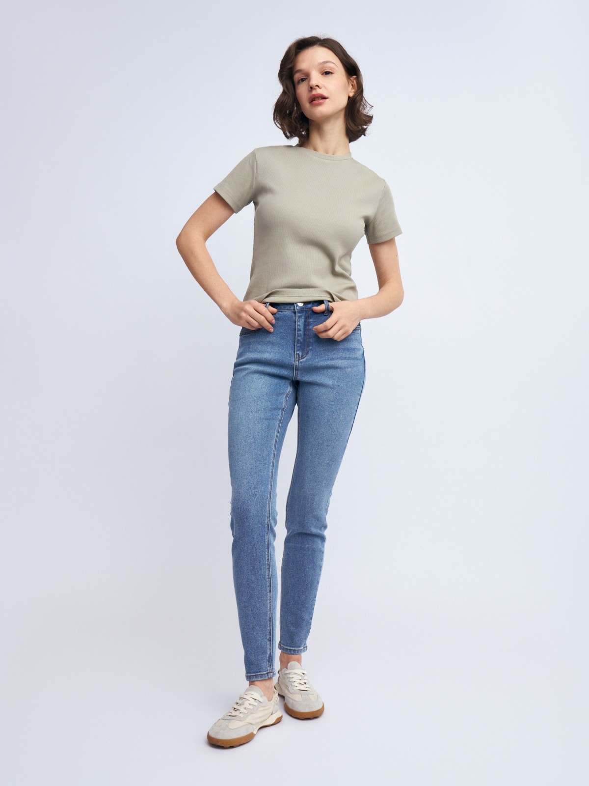 Джинсы силуэта Skinny со средней посадкой