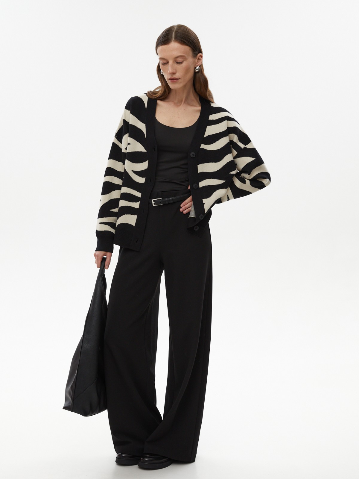 Широкие трикотажные брюки на резинке