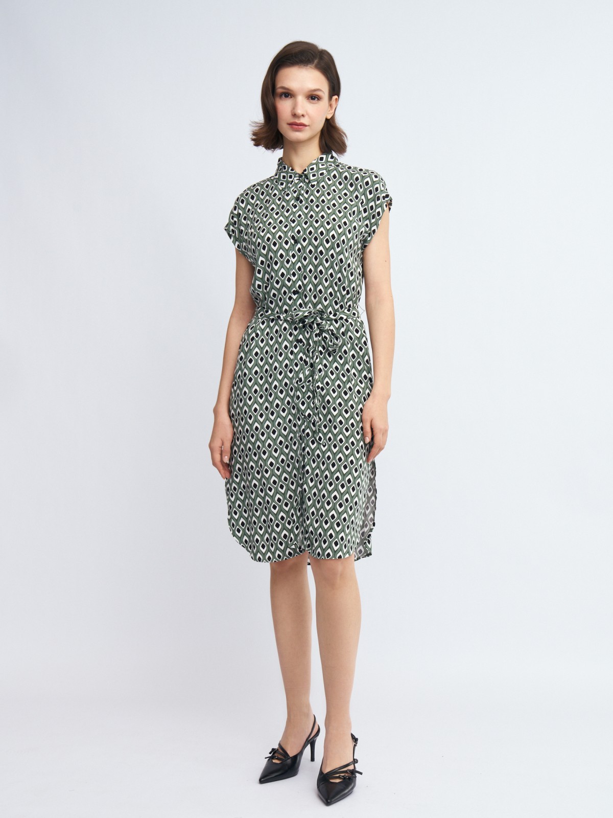 Платье-рубашка из вискозы с поясом