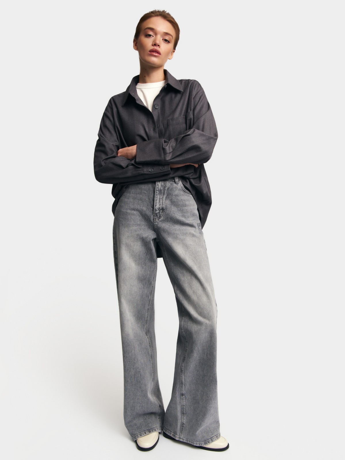 Джинсы силуэта Wide