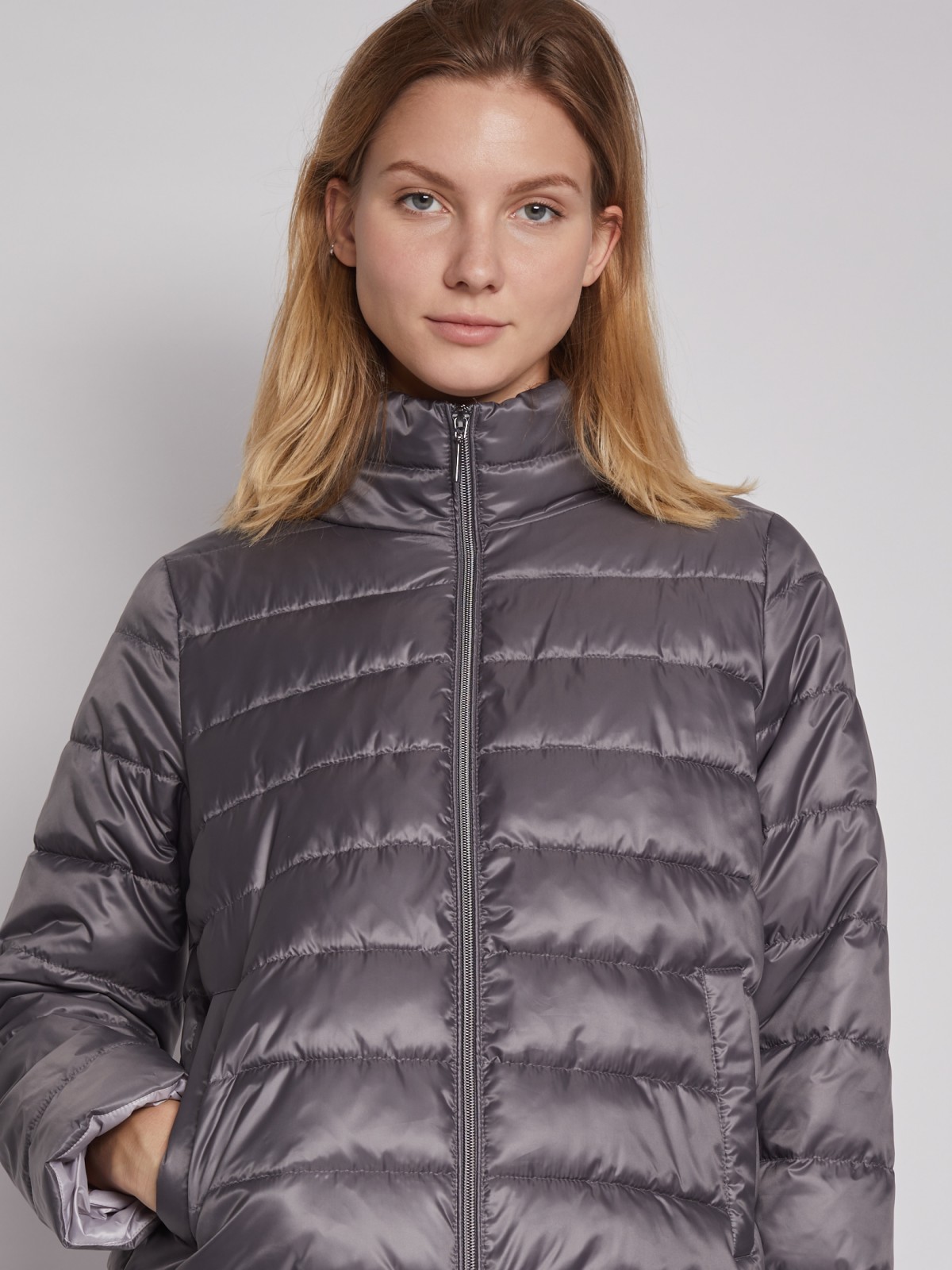 Лёгкая куртка с высоким воротником zolla 022125102234, цвет темно-серый, размер S - фото 4