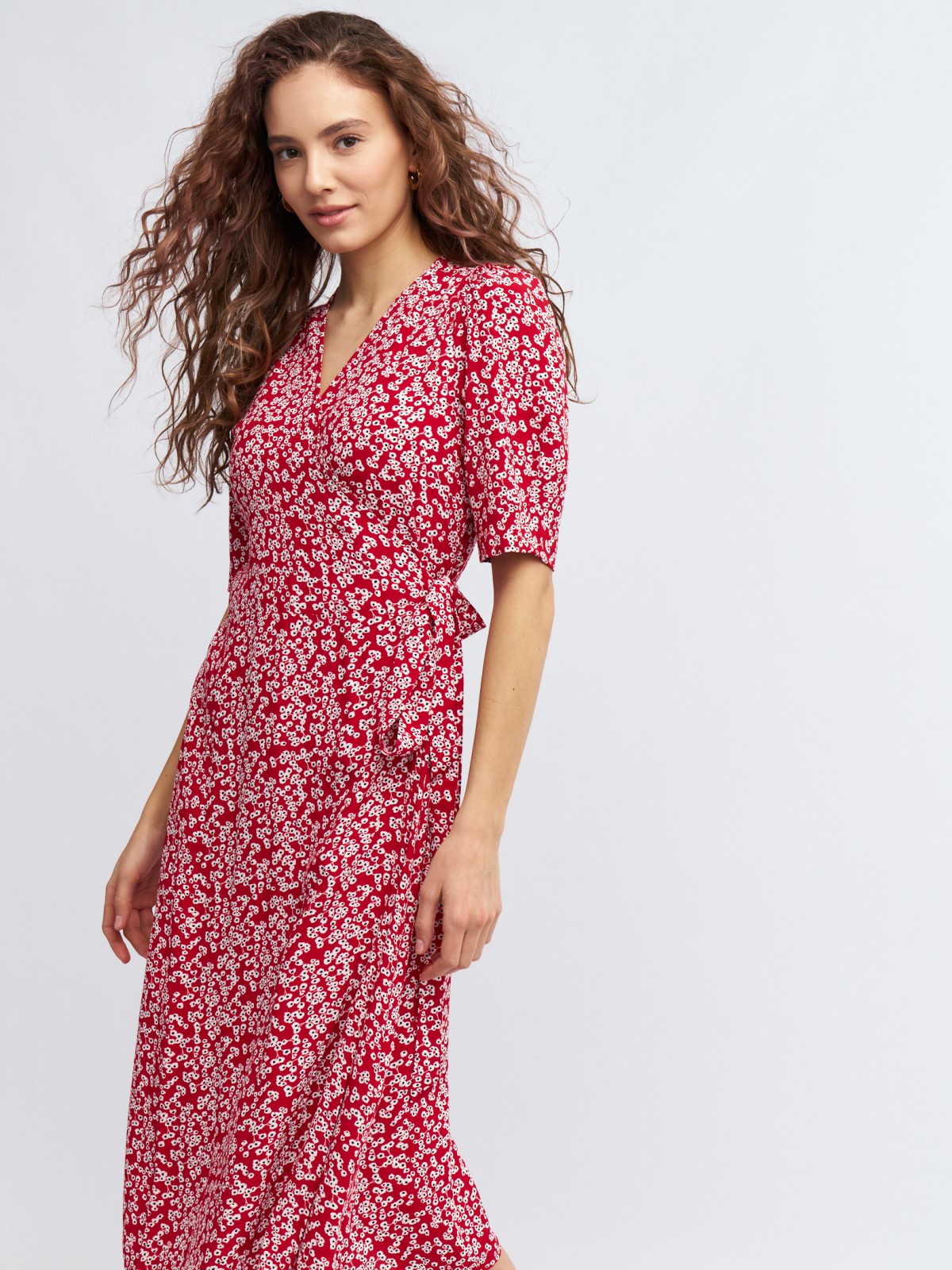 Платье из вискозы с запахом