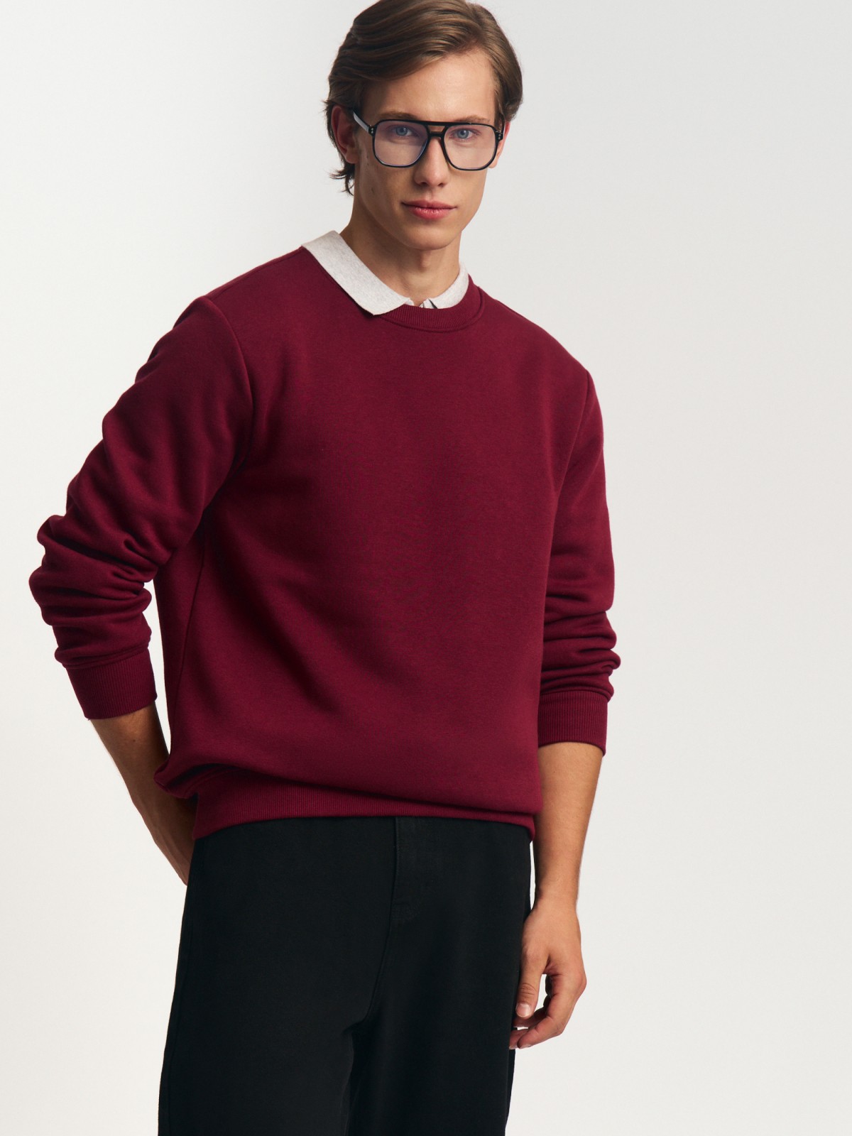 Утеплённый свитшот прямого кроя с длинным рукавом