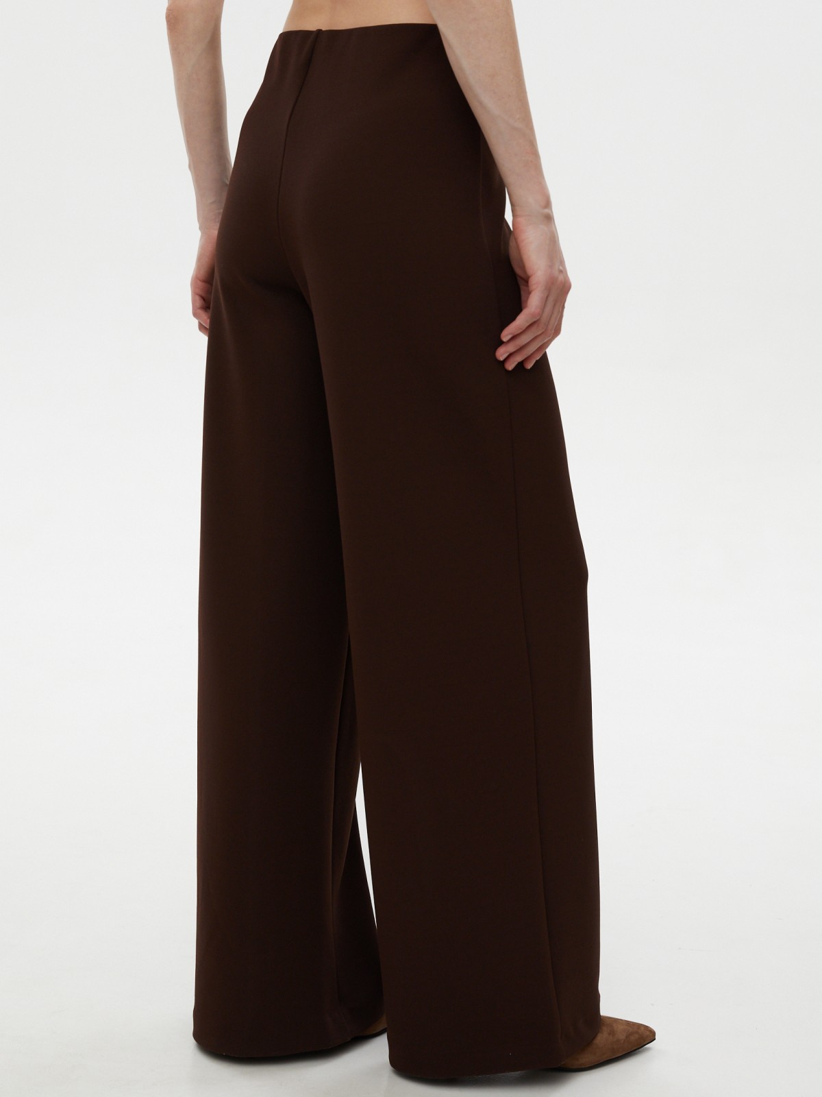 Широкие трикотажные брюки на резинке