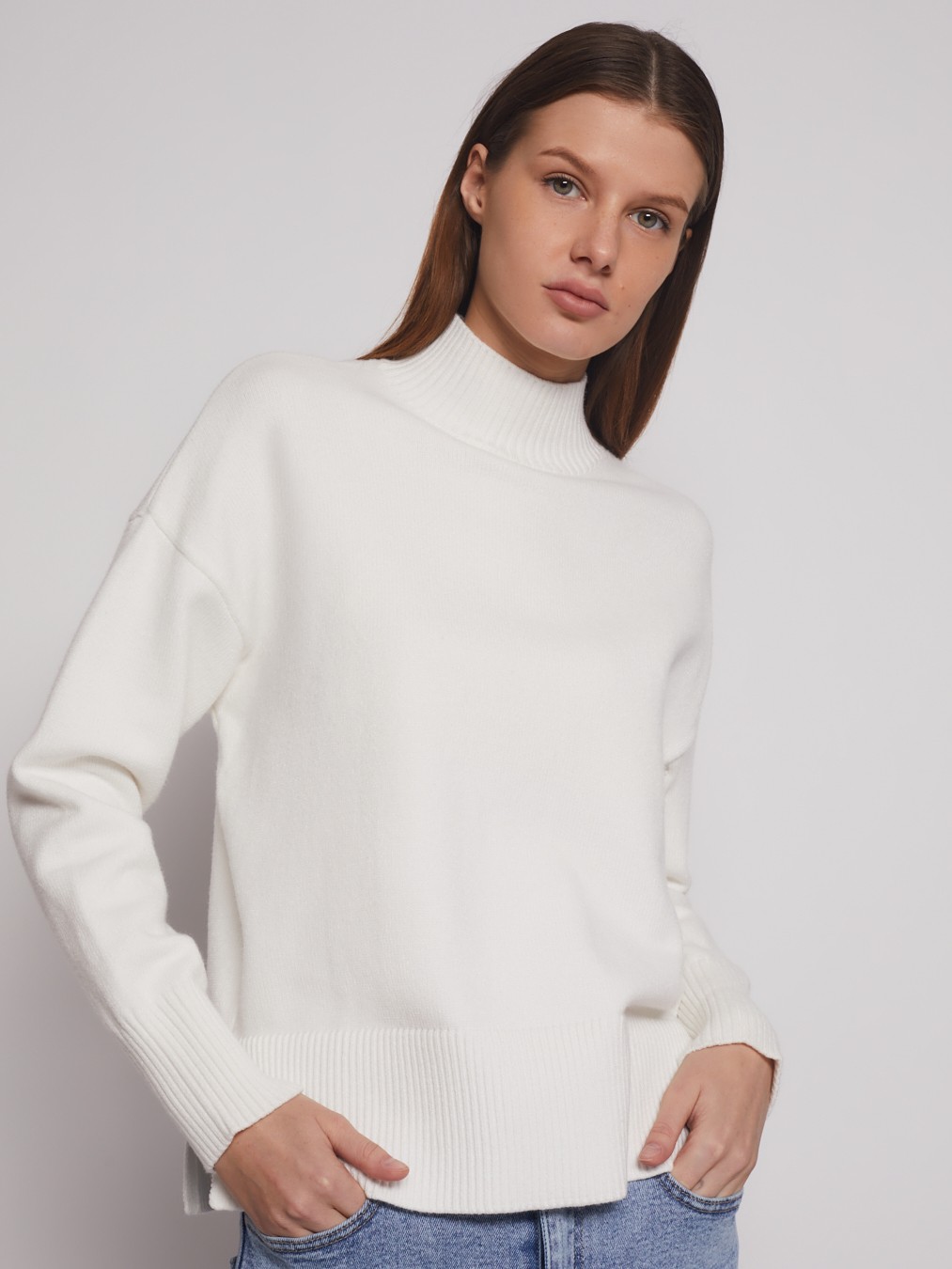 Однотонный свитер с горлом Однотонный свитер с горлом