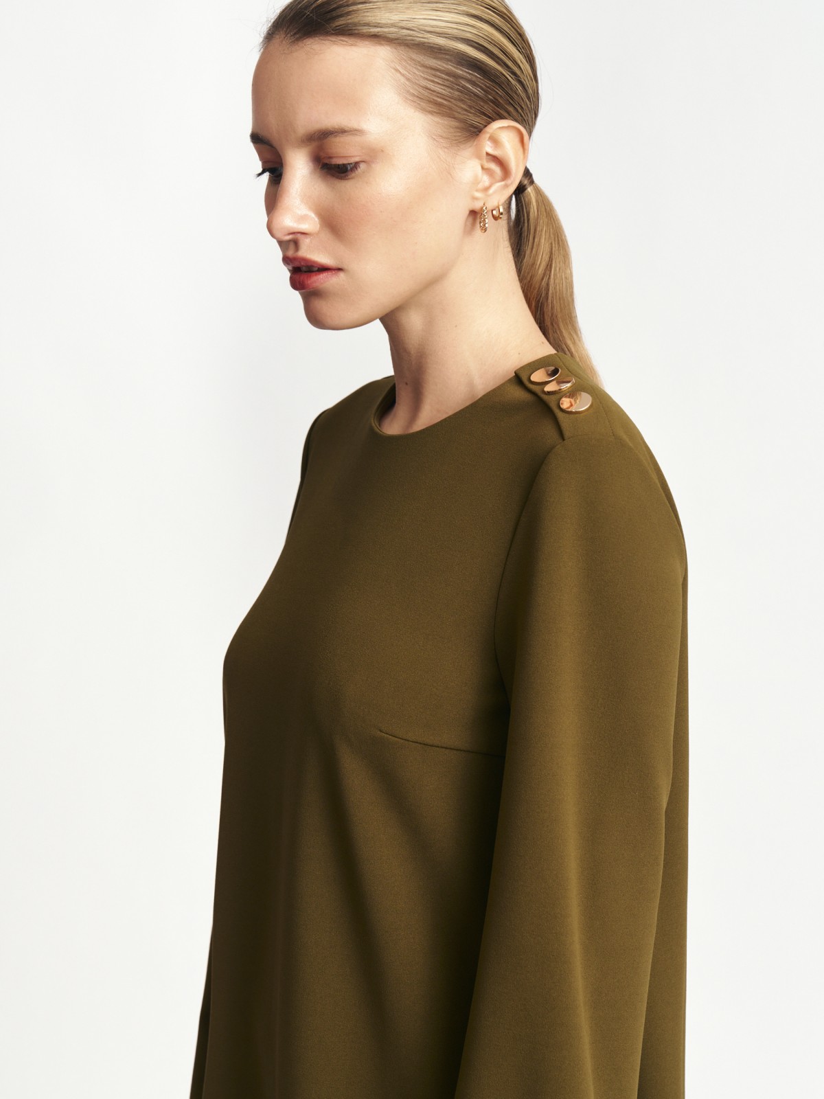 Однотонное платье мини с длинным рукавом