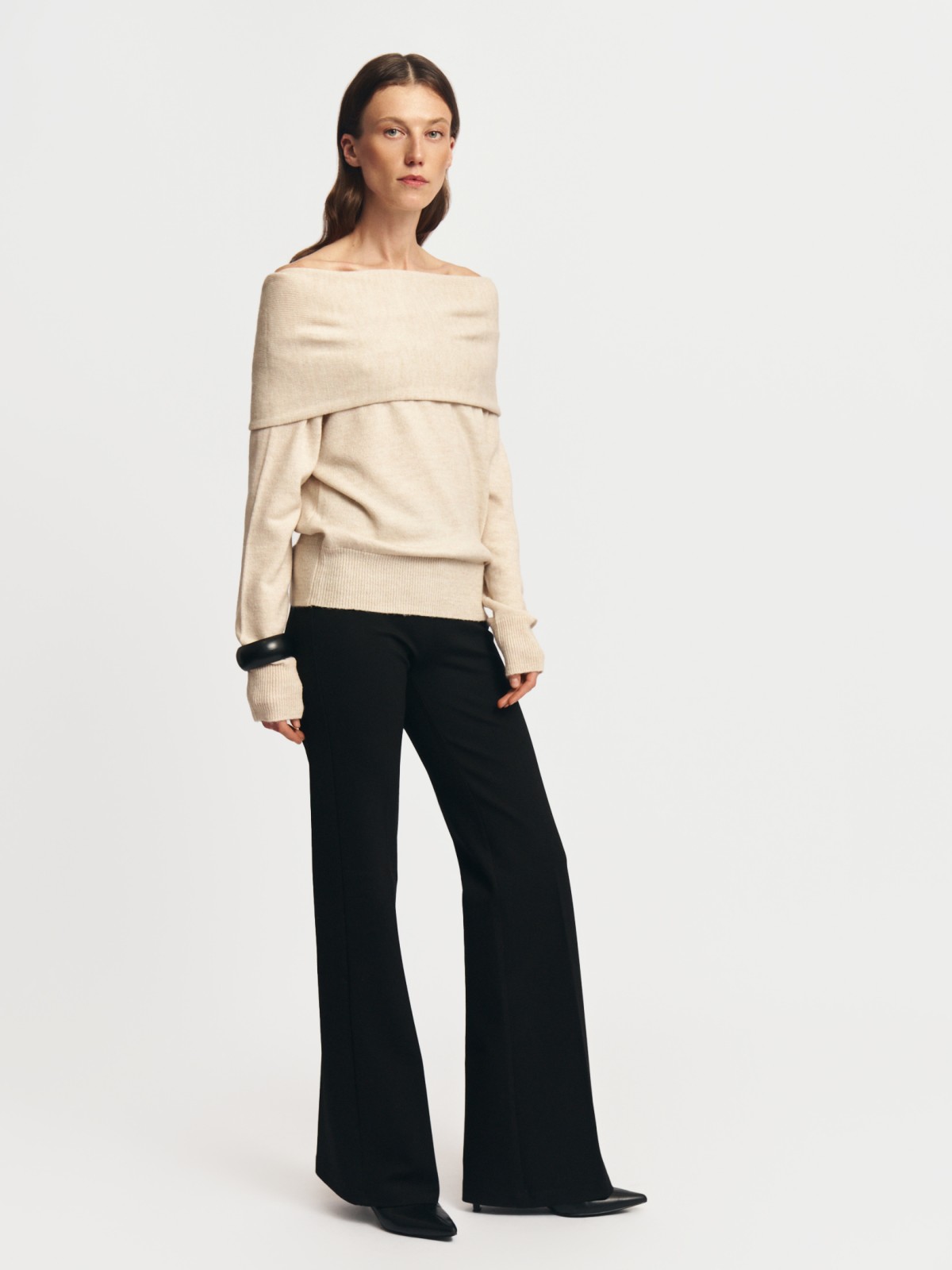 Трикотажные брюки фасона Bootcut со стрелками