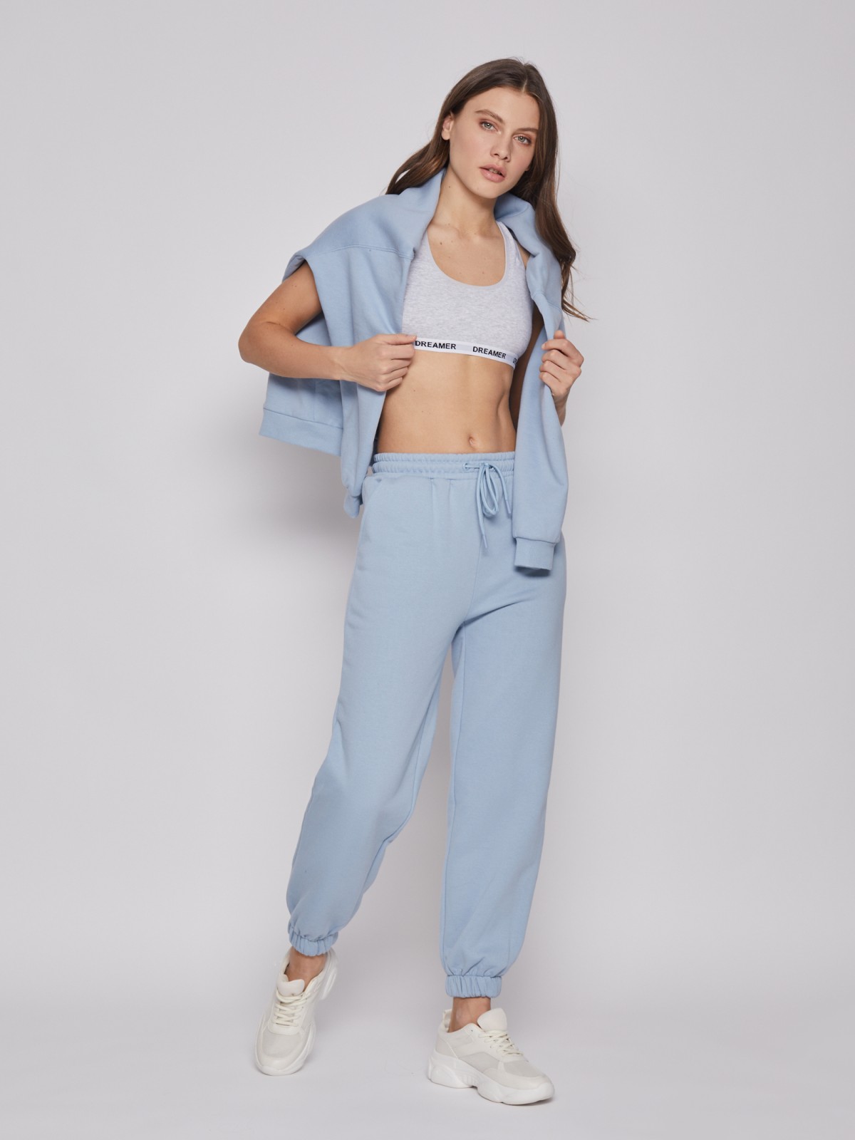 Брюки-джоггеры в спортивном стиле