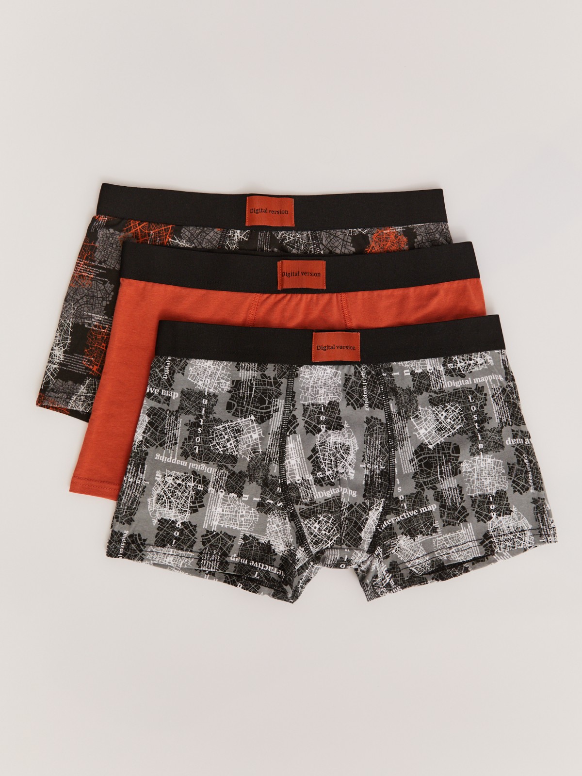 Набор трусов 3 шт в комплекте 599₽