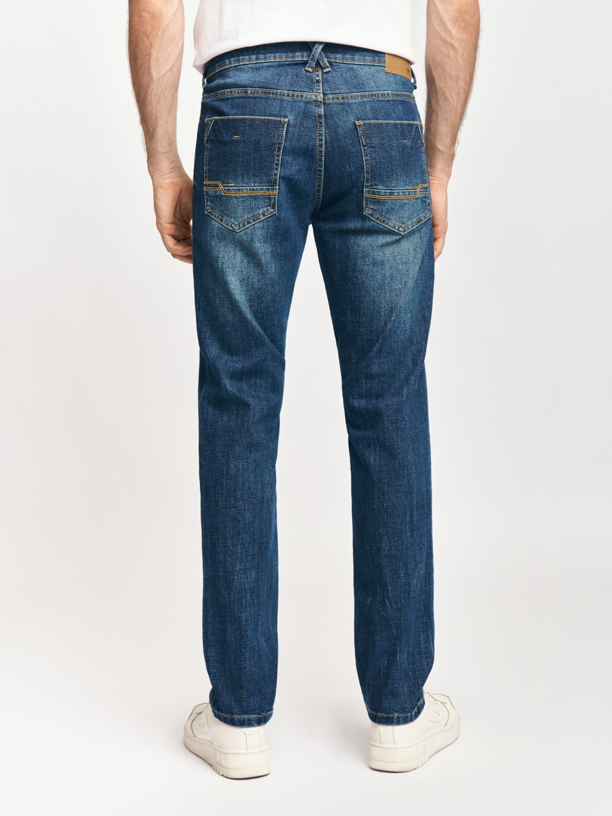 Джинсы фасона Tapered