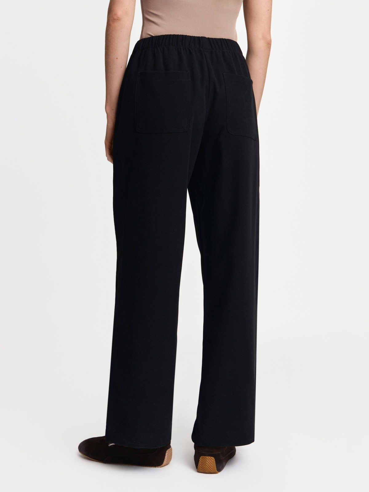 Брюки прямого фасона на резинке