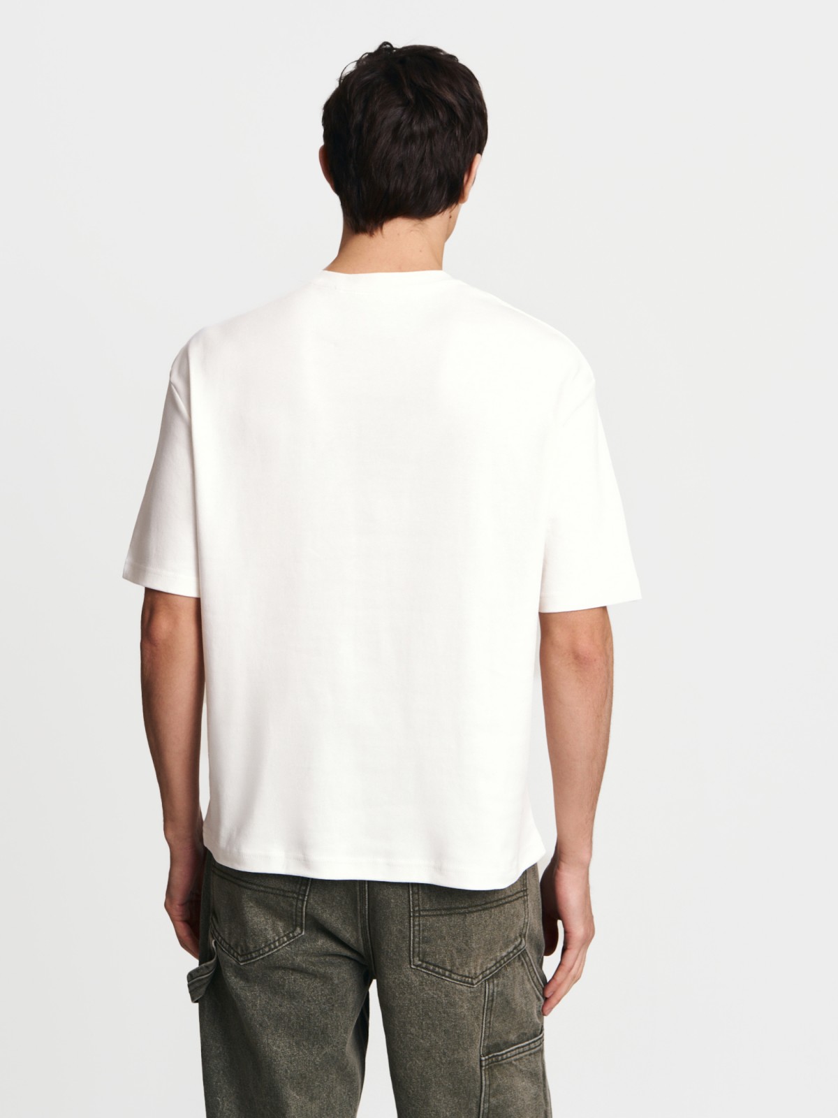 Однотонная базовая футболка из хлопка