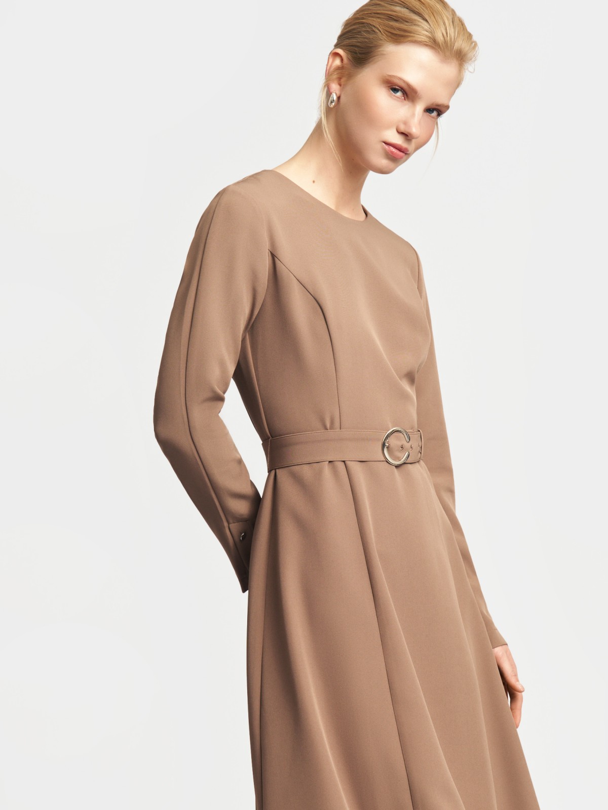 Платье миди с поясом