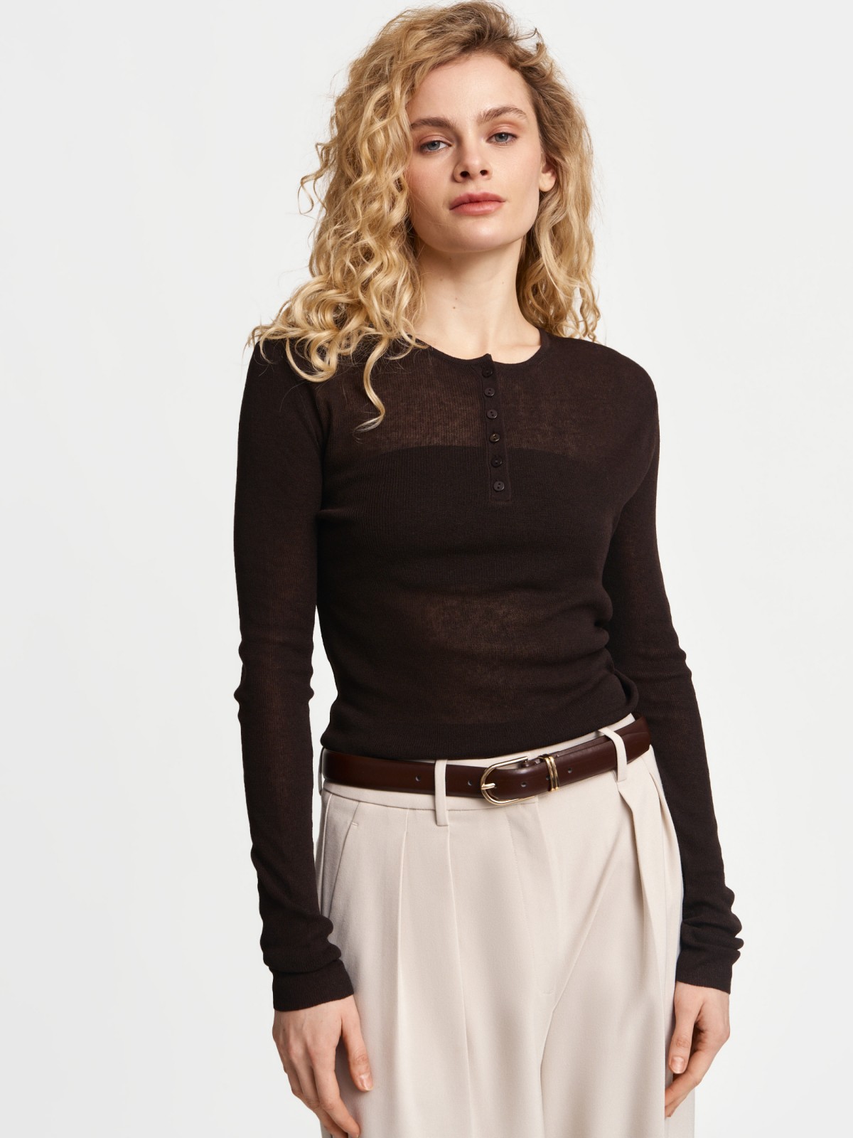 Вязаный полупрозрачный джемпер