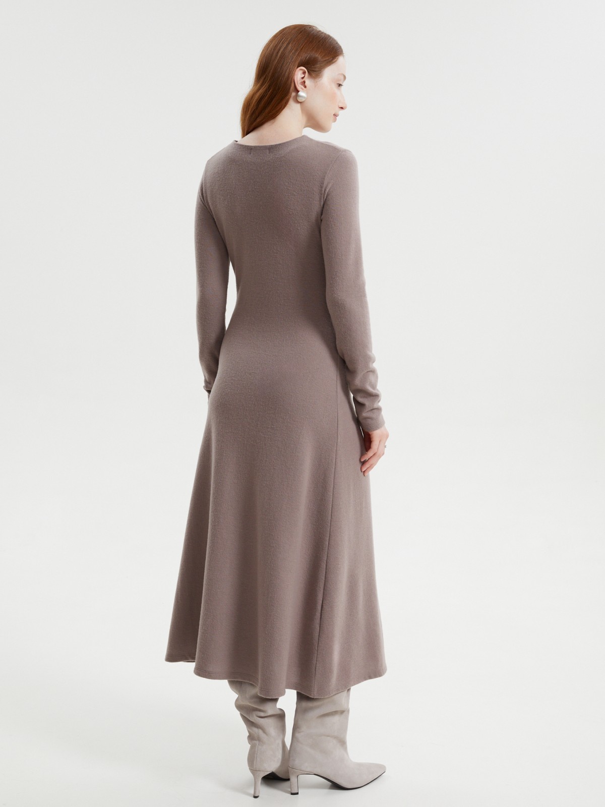 Платье миди с длинным рукавом