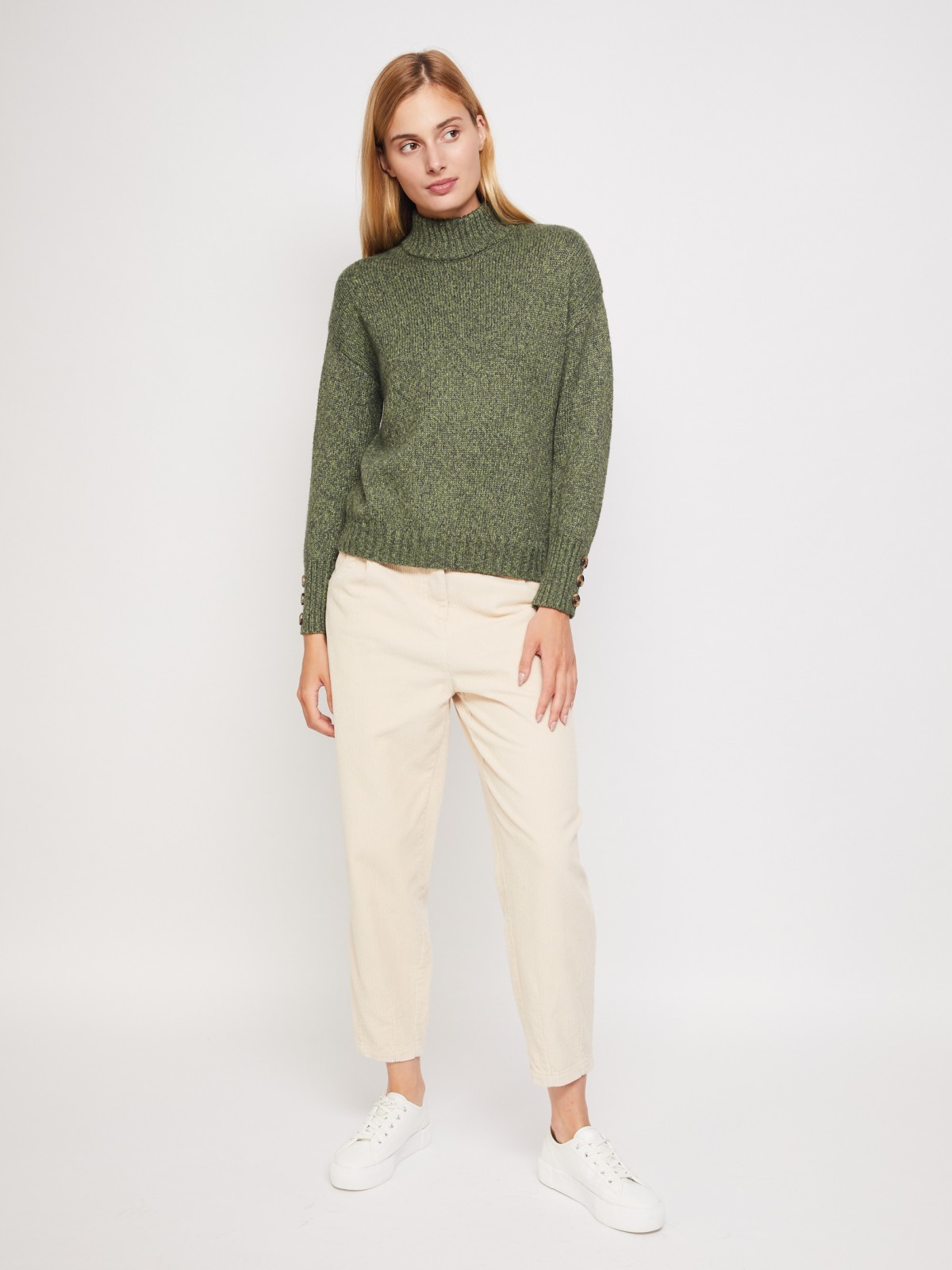 Вязаный свитер