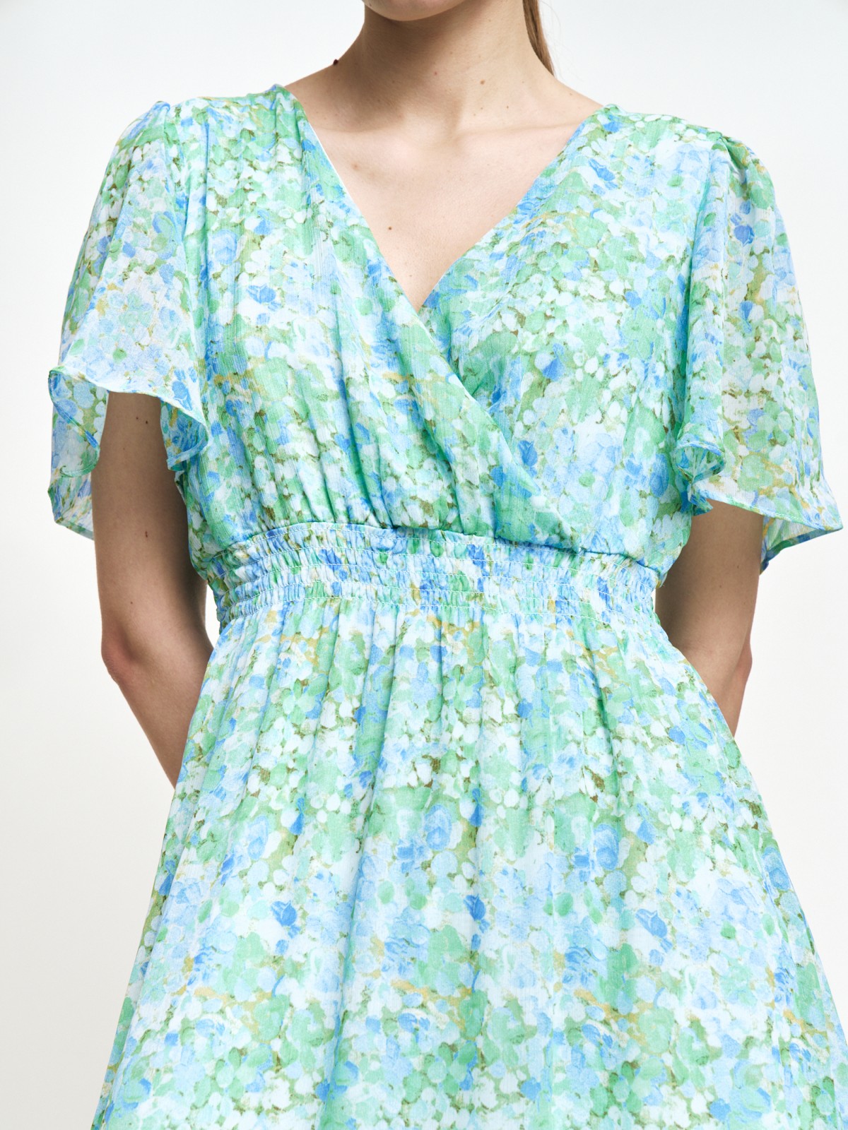 Шифоновое платье с цветочным принтом и люрексом