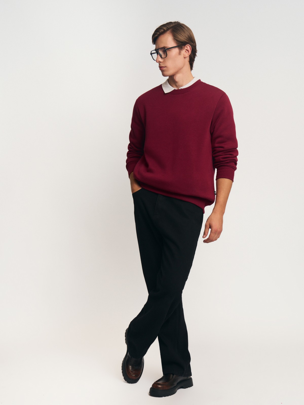 Утеплённый свитшот прямого кроя с длинным рукавом