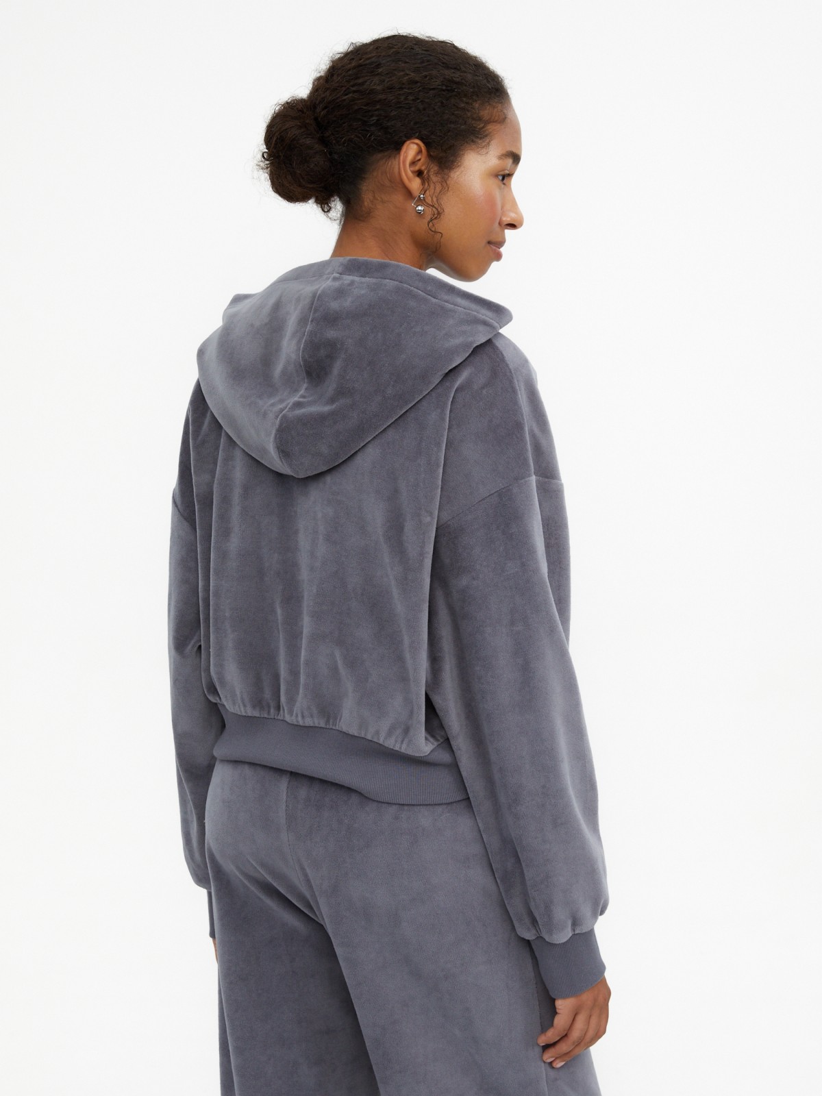 Укороченная толстовка на молнии с капюшоном