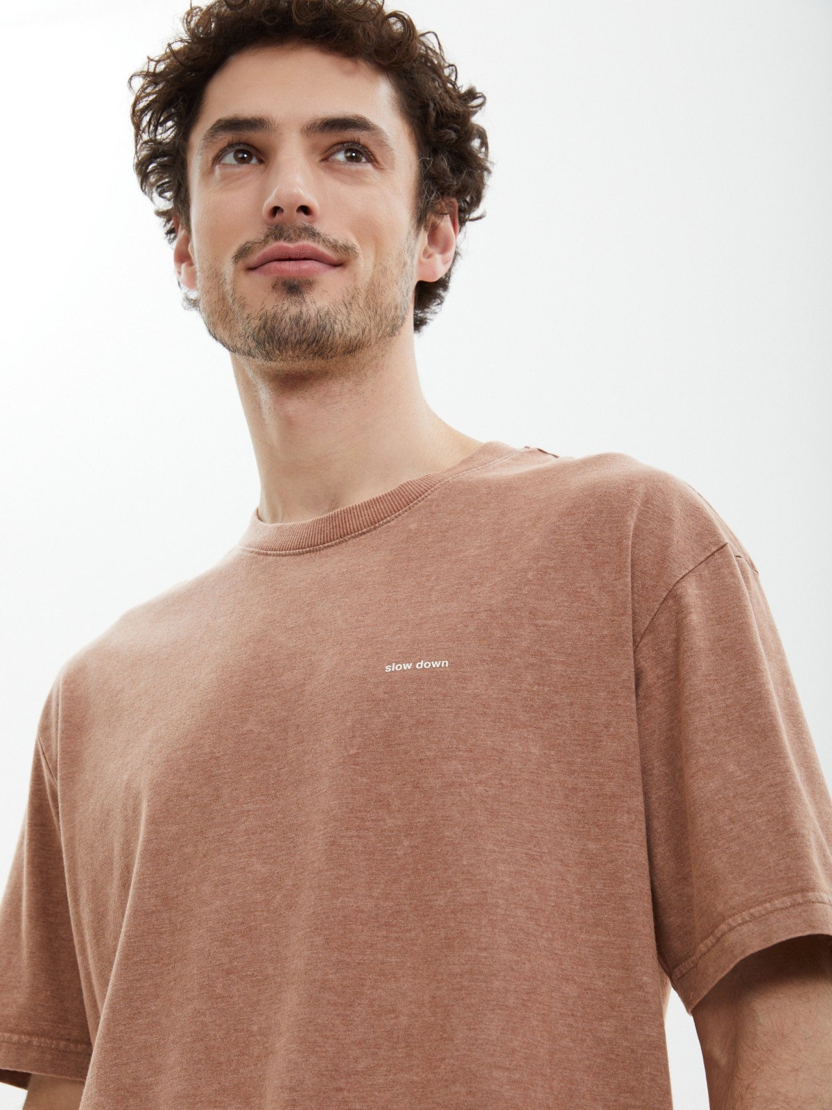 Трикотажная футболка с надписью