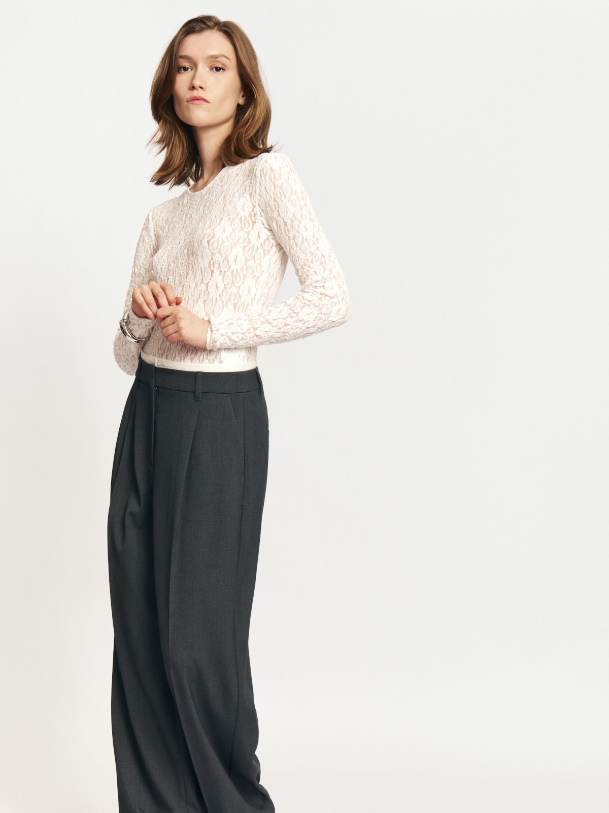 Кружевной лонгслив-боди с длинным рукавом