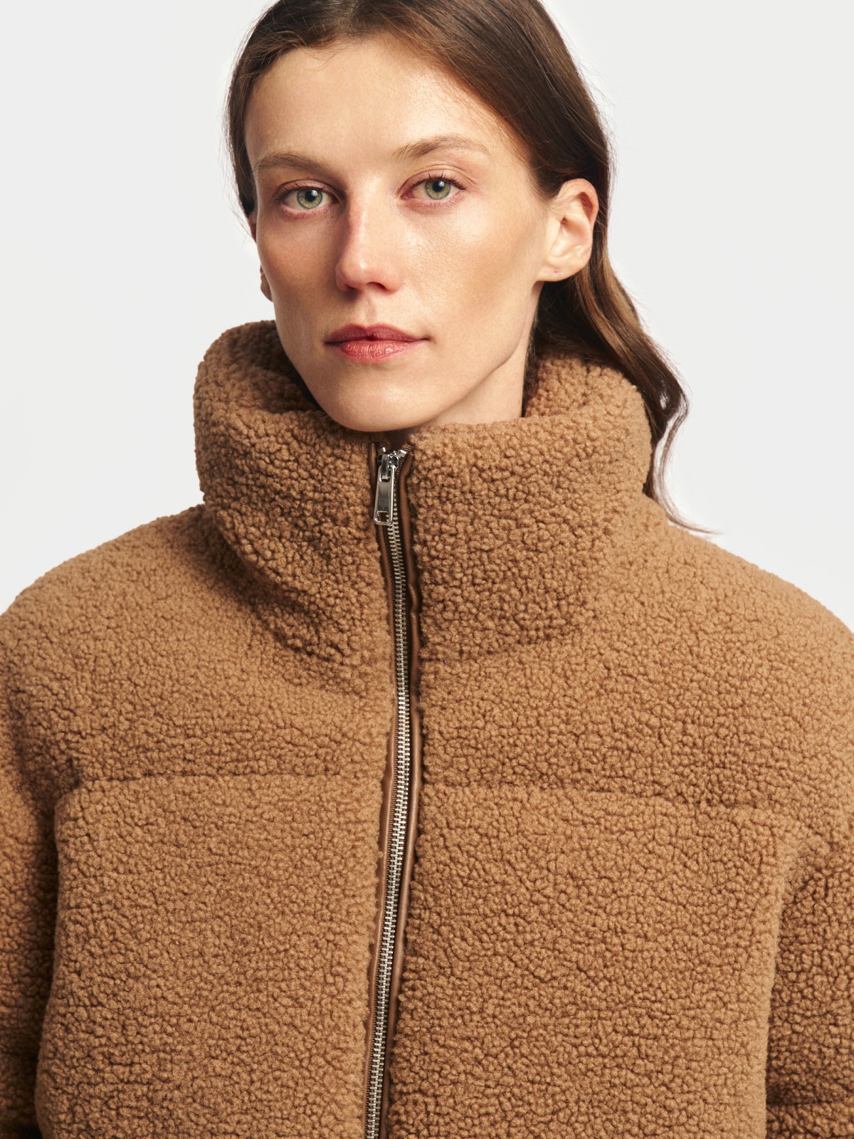 Короткая тёплая куртка-шуба из экомеха