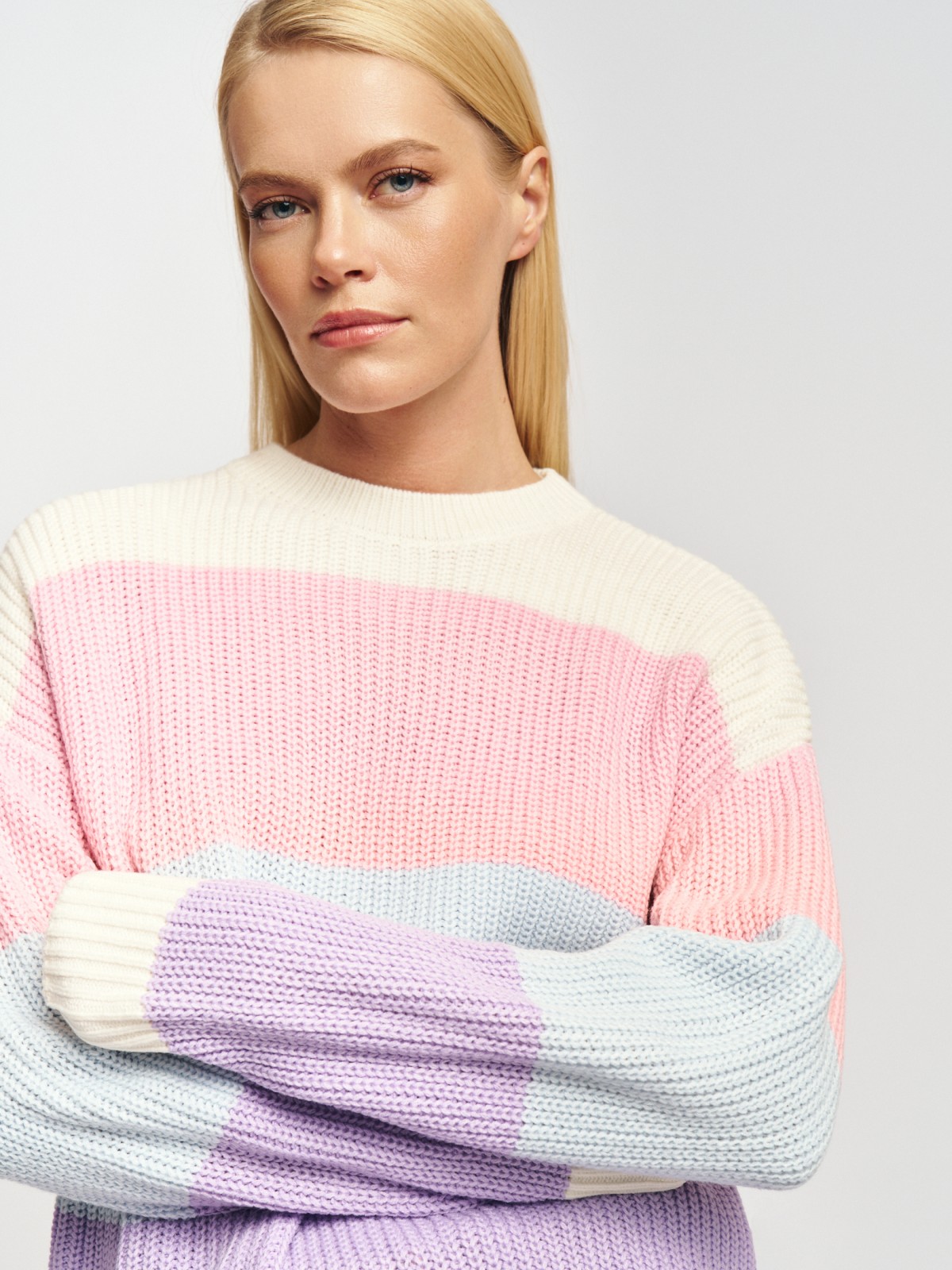 Вязаный джемпер в полоску с длинным рукавом