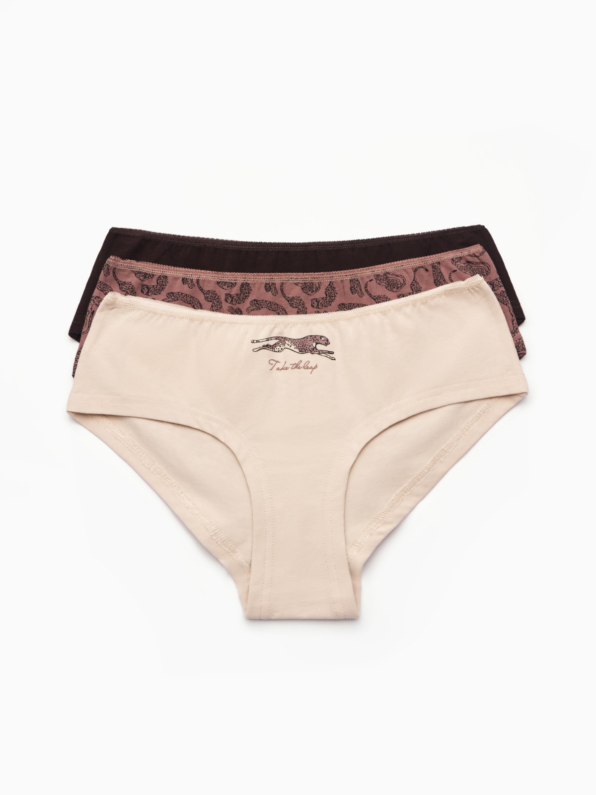 Набор трусов 3 шт в комплекте 799₽