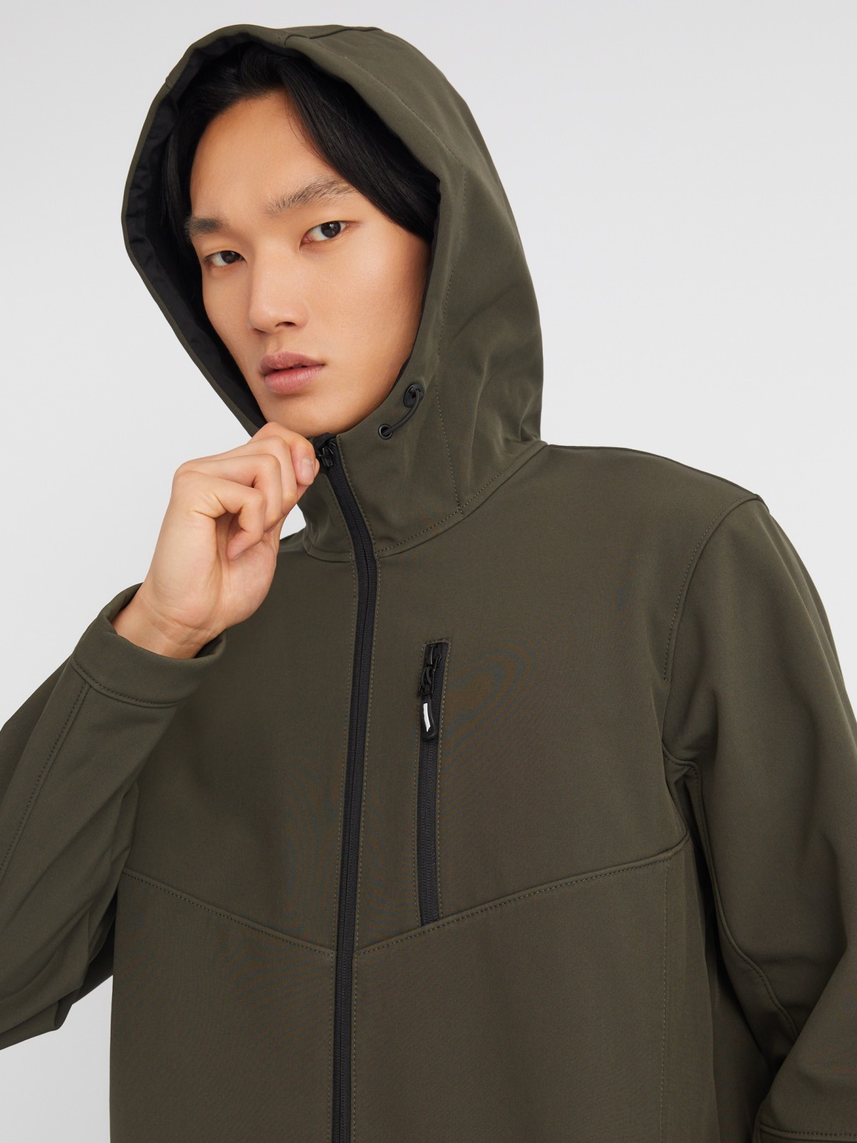 Лёгкая куртка-ветровка без утеплителя с капюшоном zolla 013325602014, цвет хаки, размер XXL - фото 4