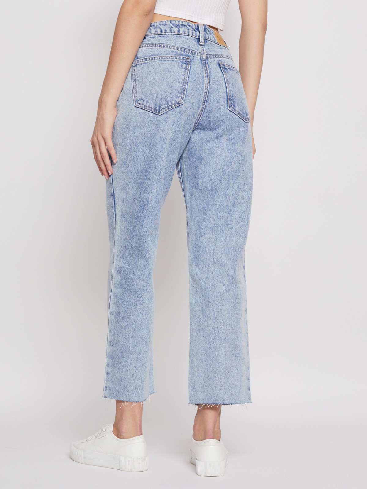 Джинсы прямого силуэта