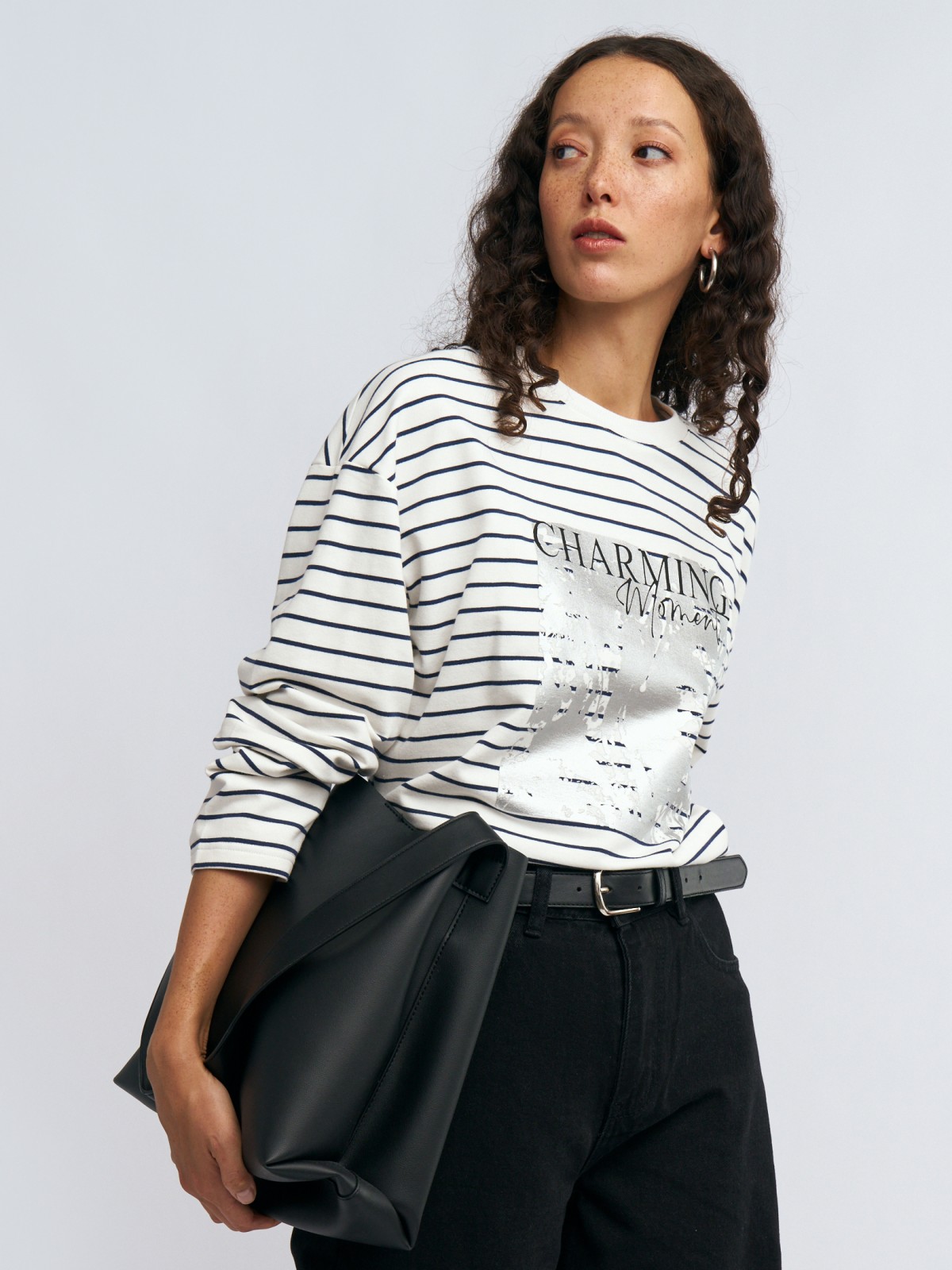 Лонгслив-тельняшка в полоску с принтом