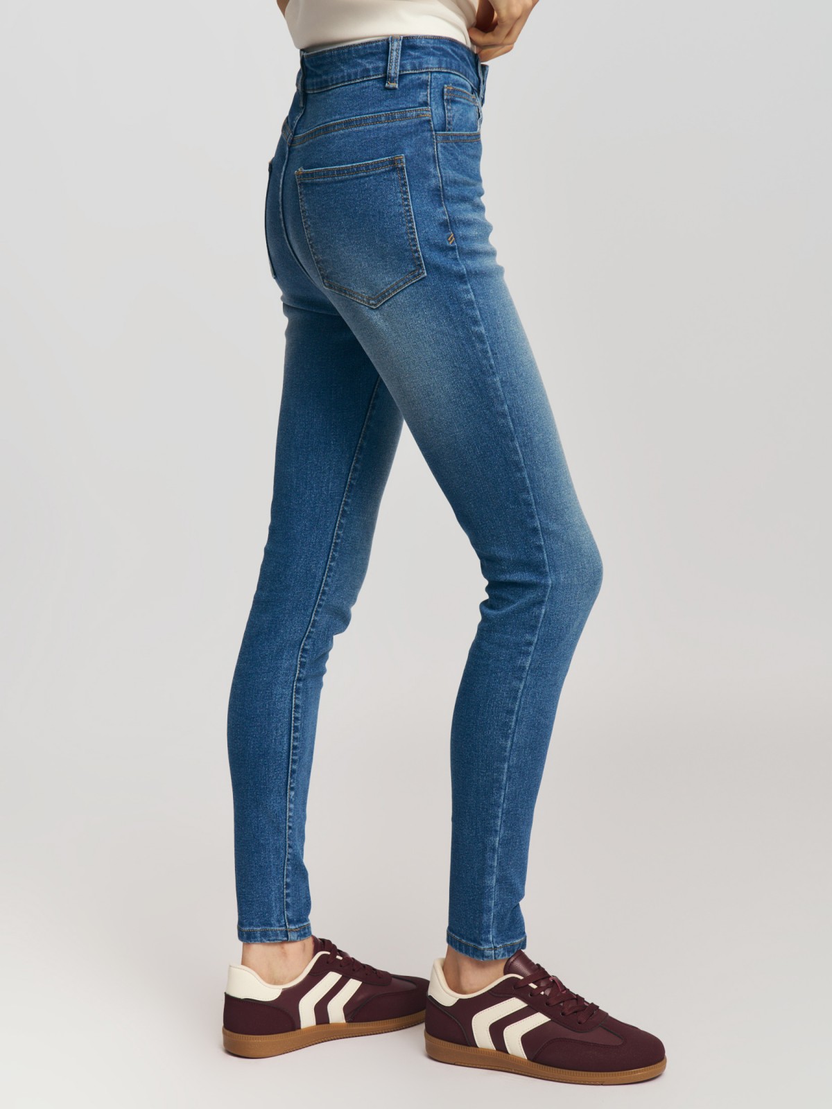 Джинсы силуэта Skinny с высокой посадкой