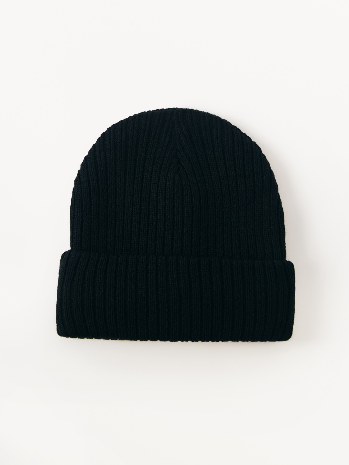 Вязаная шапка-бини с экомехом