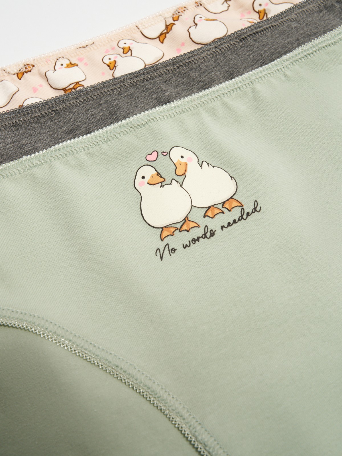 Набор трусов с рисунком (3 шт. в комплекте)