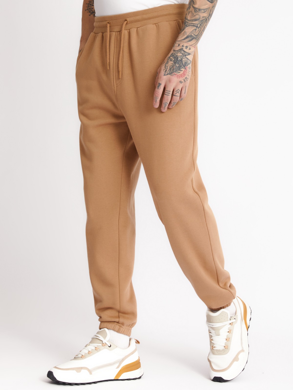 Утеплённые трикотажные брюки-джоггеры в спортивном стиле zolla 213327675022, цвет бежевый, размер XS - фото 2