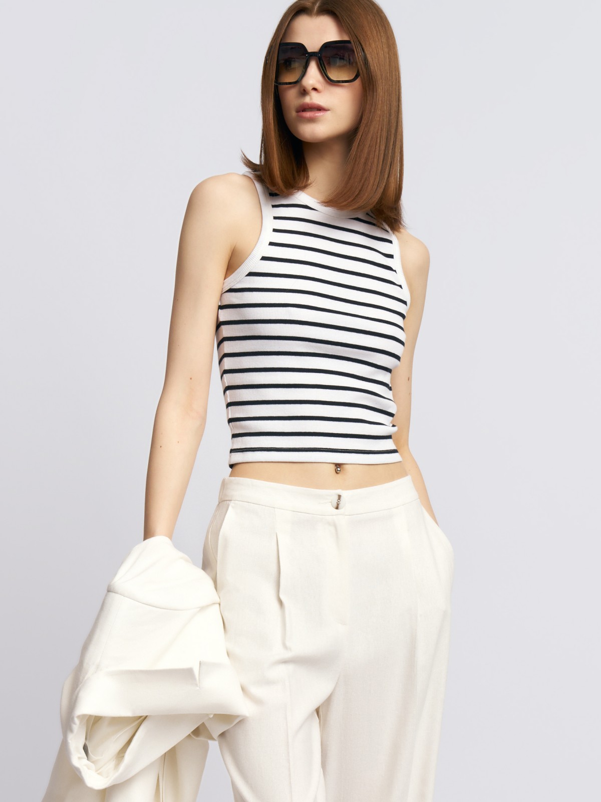 Майка-топ из хлопка без рукавов