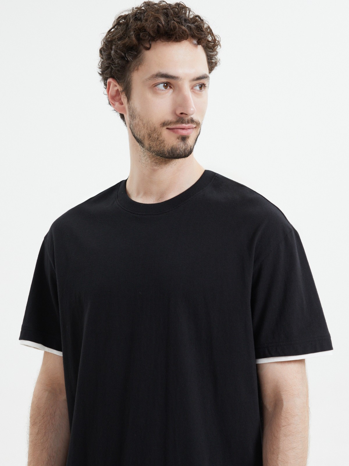 Футболка из хлопка с отделкой