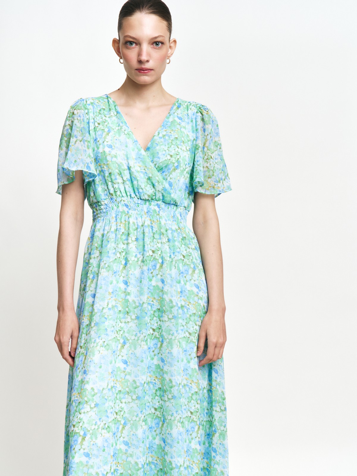 Шифоновое платье с цветочным принтом и люрексом