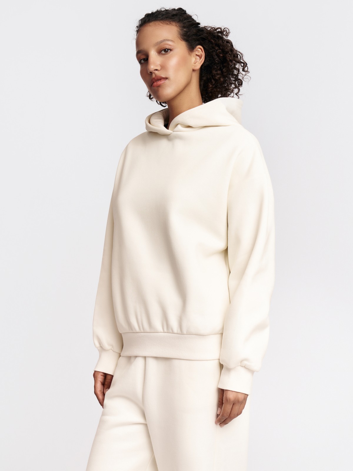 Утеплённый худи с начёсом и капюшоном