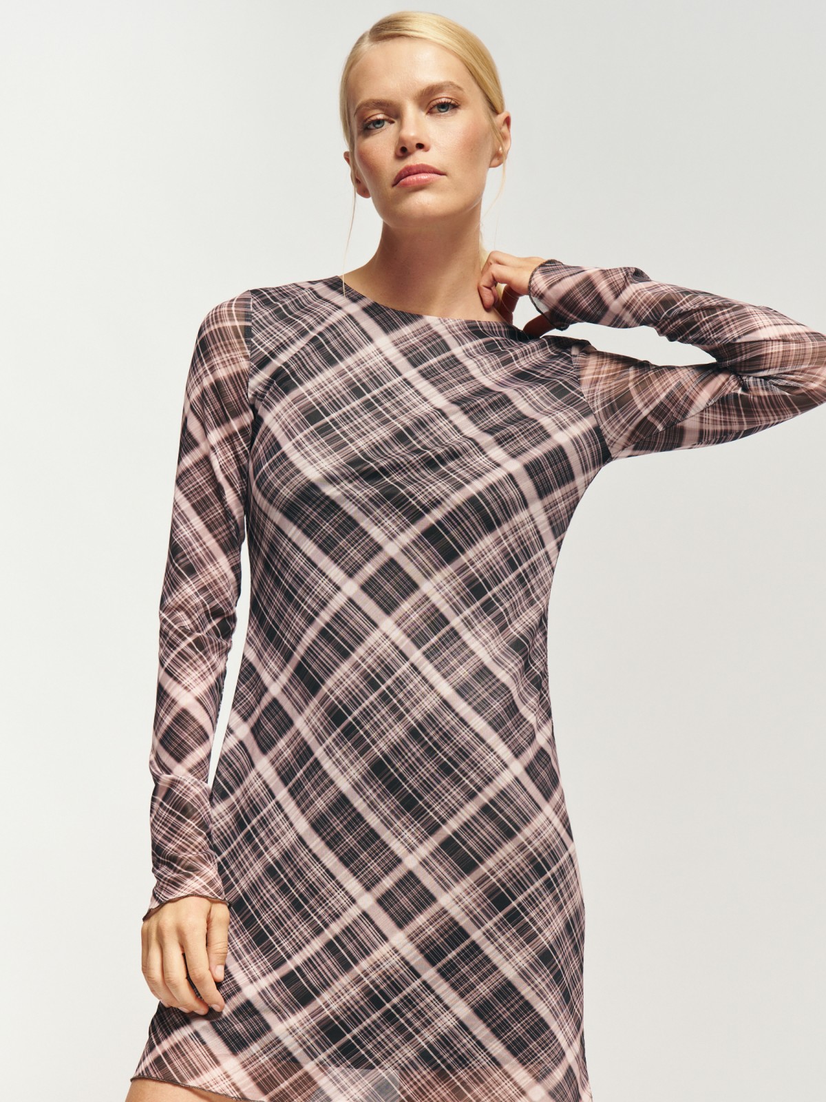 Платье мини из сетки в клетку