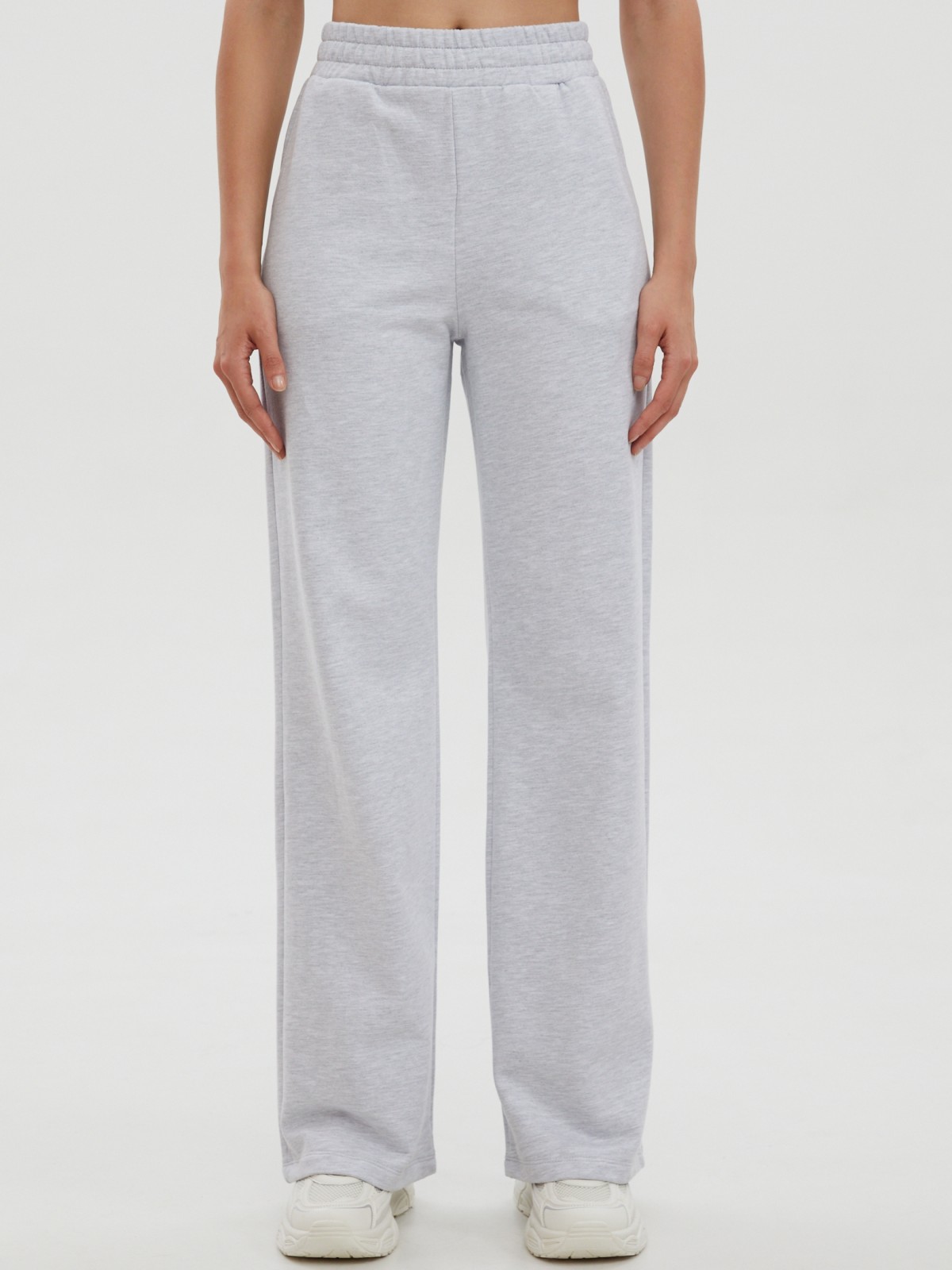 Трикотажные брюки на резинке