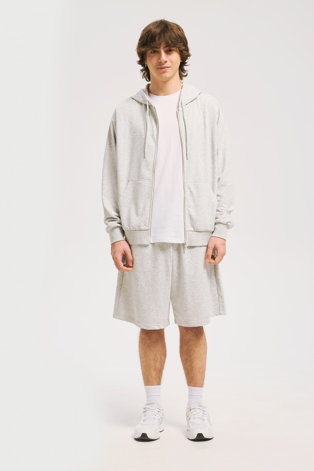 Трикотажные шорты на резинке