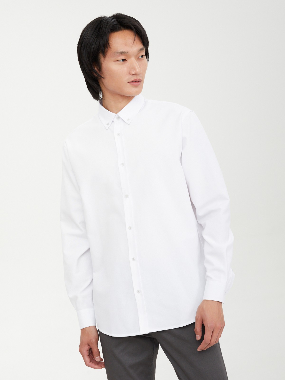 Офисная прямая рубашка с длинным рукавом